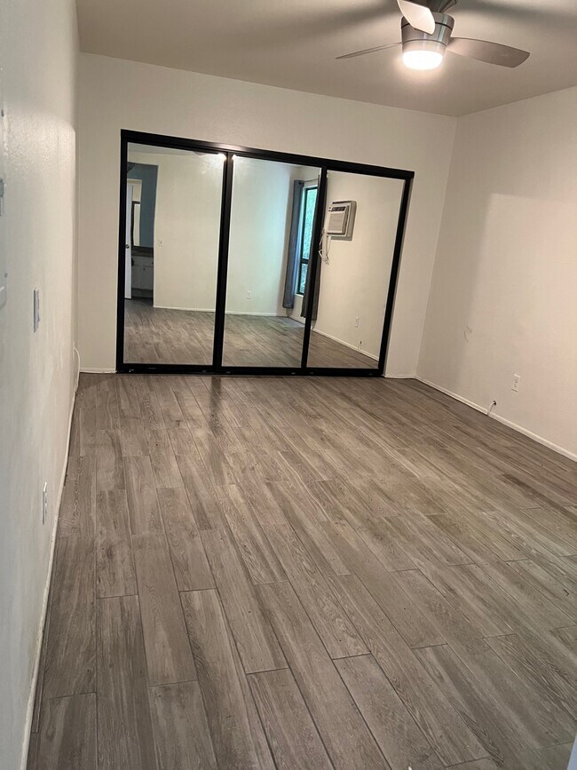 4506 Saugus Ave Unit 14, Sherman Oaks, CA 91403 Condo for Rent in