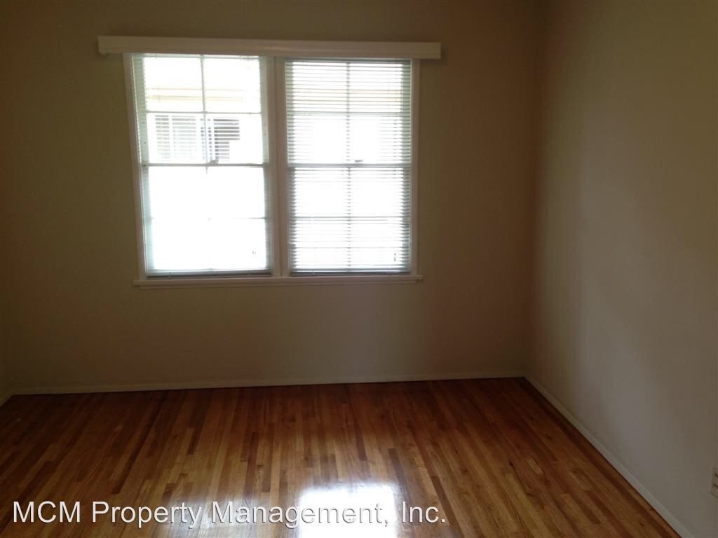 Foto del edificio - 11682 Darlington Ave