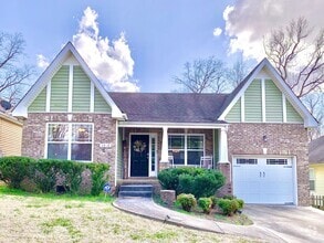 Building Photo - 1016 Sunset Dr