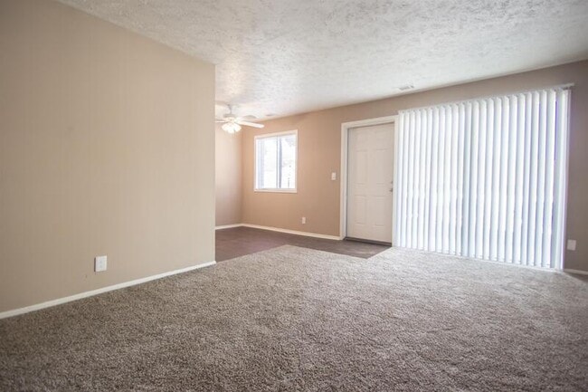 Photo - 11724 Arbor St Apartment