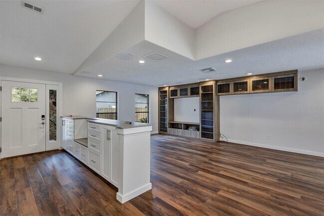 Building Photo - 3381 Cardigan Ct