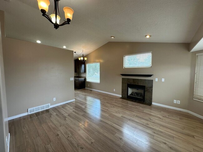 Foto del edificio - Great Family Home in Excellent West Jordan...