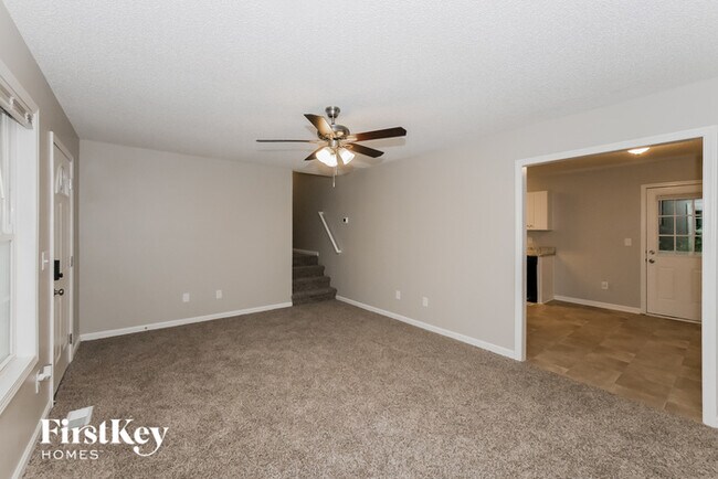 Building Photo - 65 Corn Crib Ct