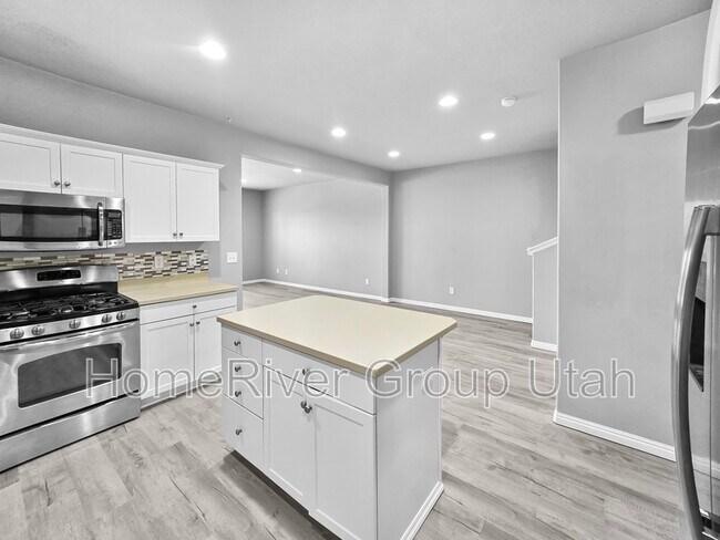 Building Photo - 5342 W Hampstead Ln