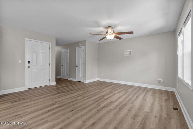 Foto del edificio - 425 S Carlisle St