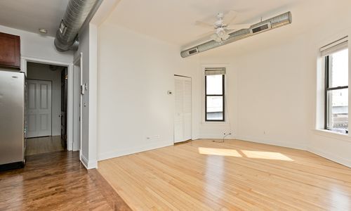 Foto del edificio - 1014 W Roscoe St