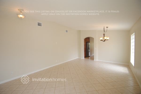 Foto del edificio - 5103 NW 121st Dr