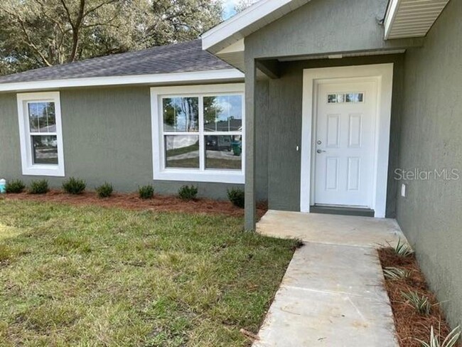 Building Photo - 3/2 Home Convenient to Ocala and Belleview