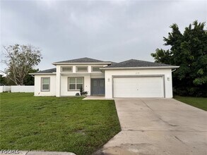 Building Photo - 219 Idleview Ave