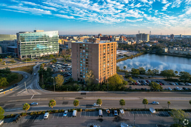 Building Photo - Ashley House Condos