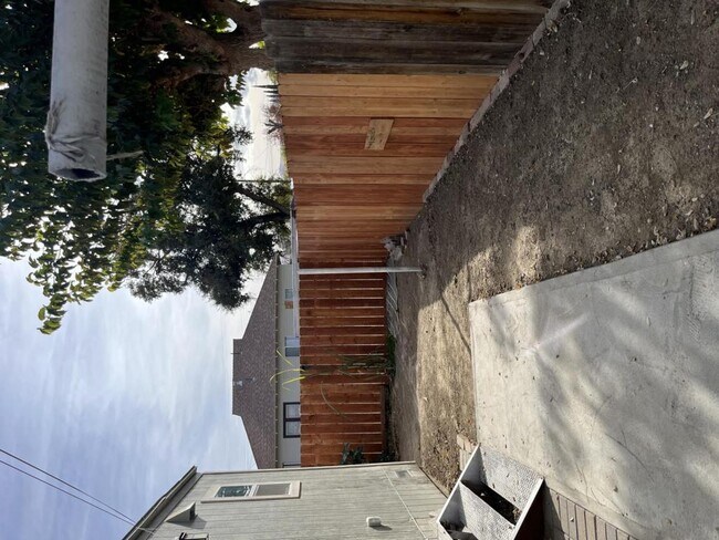 Foto del edificio - 509 N Coalinga St