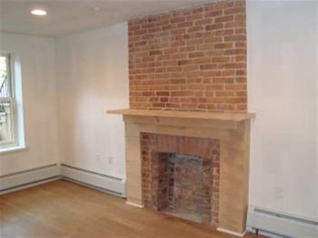 Building Photo - 212 13th St