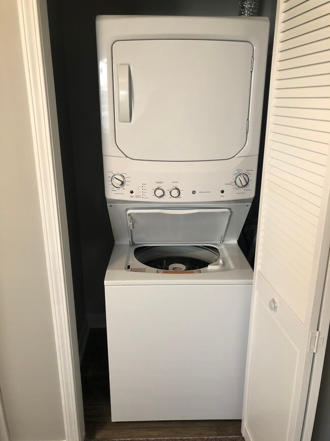 The Red Point Apartments Kansas City, MO