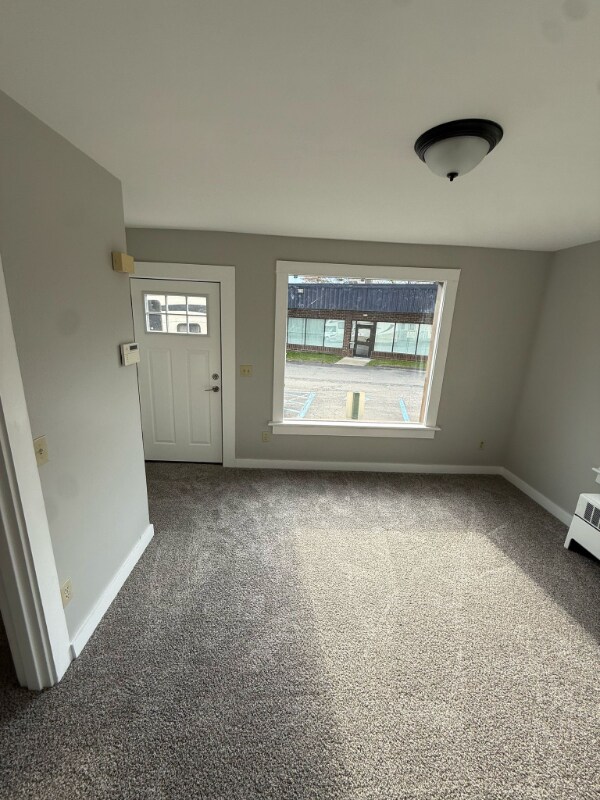 Building Photo - 724 Watervliet Shaker Rd