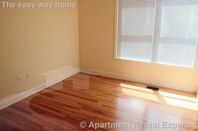 Photo - 15 Langdon St Apartment