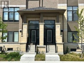 Building Photo - 10 Tay Ln