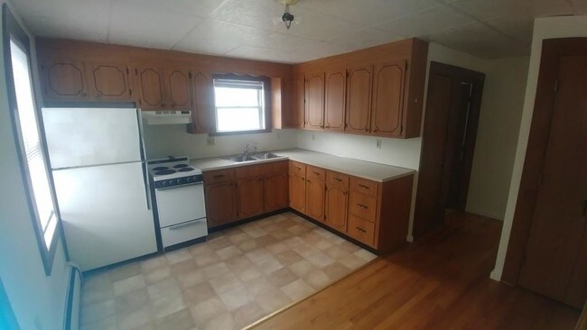 Building Photo - 47 Pleasant st #4 Leicester, MA
