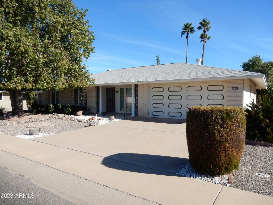 9309 W Glen Oaks Cir, Sun City, AZ 85351 House Rental in Sun City, AZ