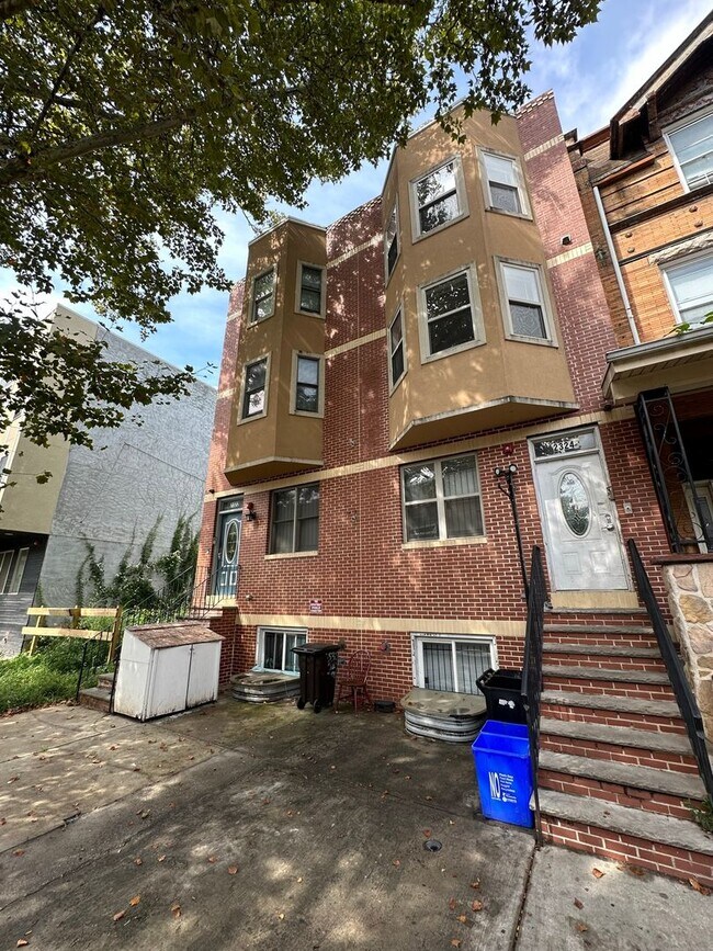 Foto del edificio - 2324 N Park Ave