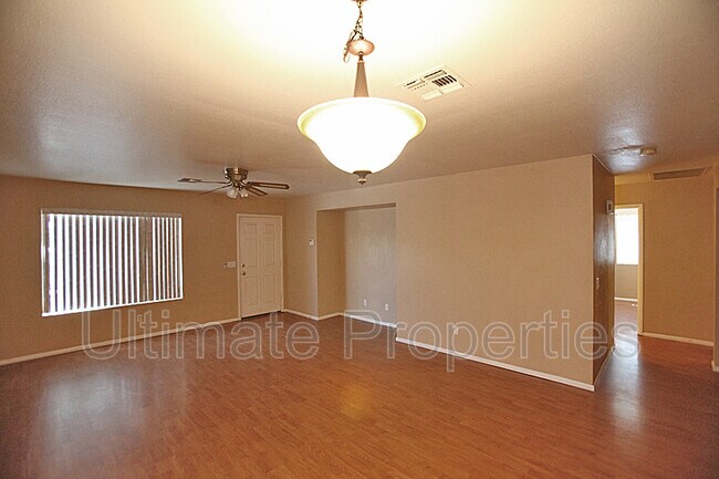 Building Photo - 4634 N 84th Ln