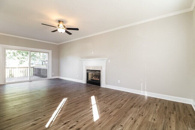 Foto del edificio - 14 Olde Charles Towne Ct