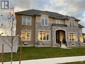 Building Photo - 67 Heming Trl