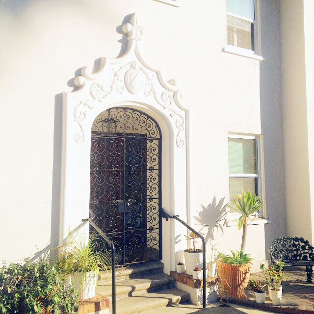 Foto del edificio - 4860 Bonvue Ave