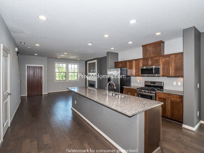 Building Photo - Fantastic Three Bedroom Home In Wilsonville On Corner Lot!
