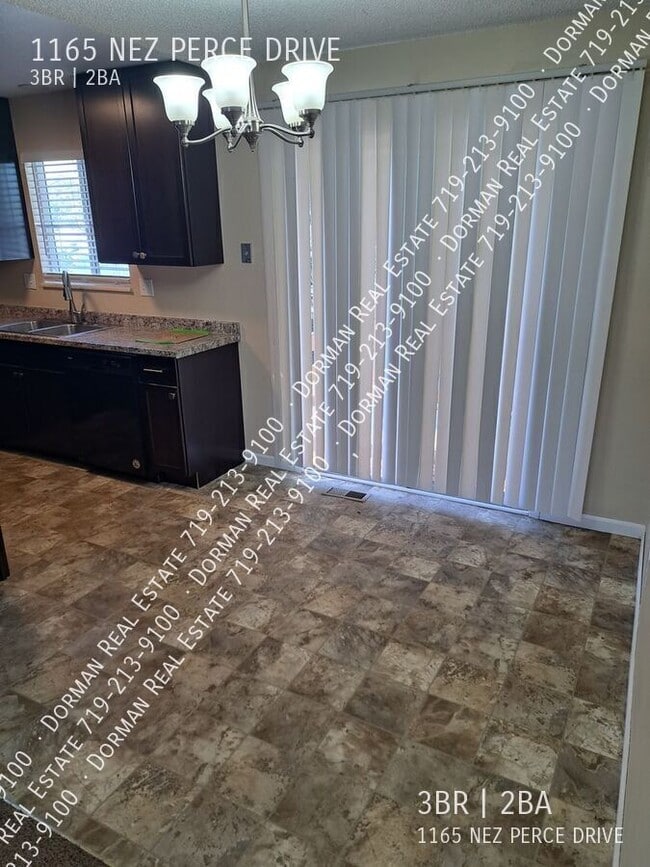 Foto del edificio - 1165 Nez Perce Dr