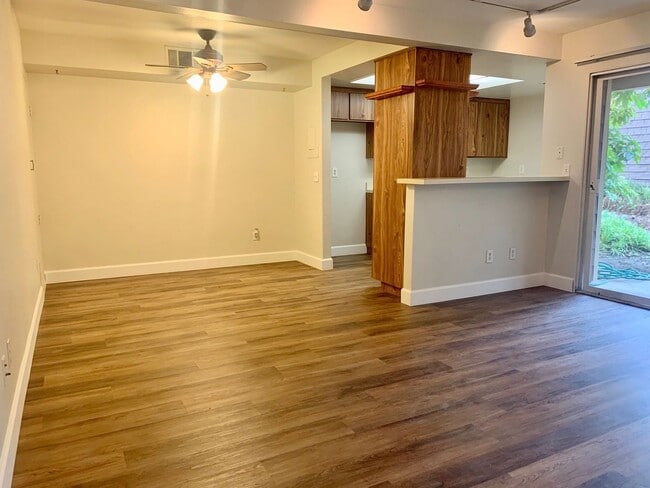 Building Photo - 1 Bedroom in Serene Community in Garden Grove