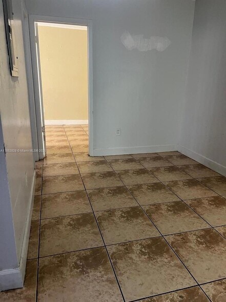 Foto del edificio - 1043 NW 2nd St