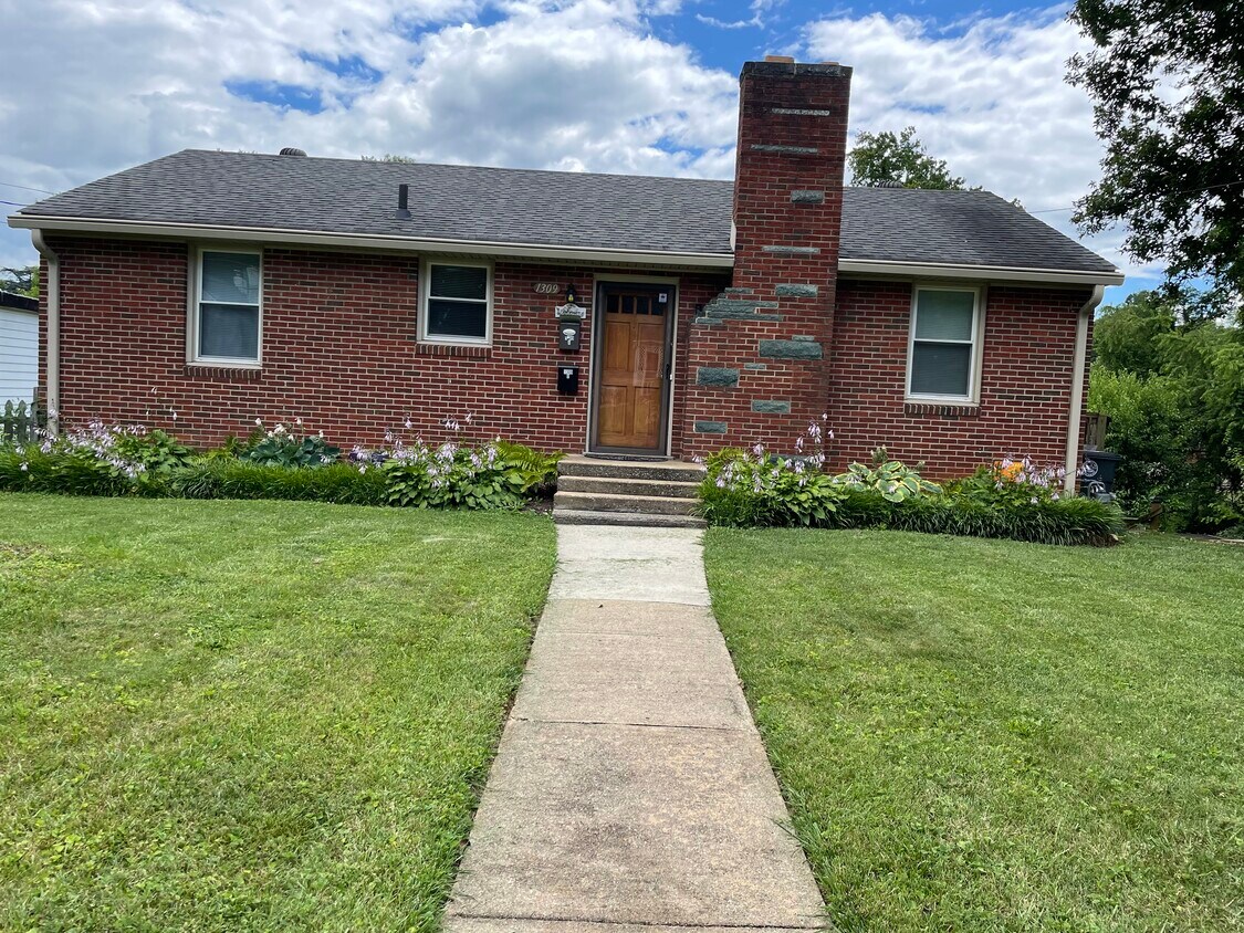 1309 Gates St, Lynchburg, VA 24502 House Rental in Lynchburg, VA