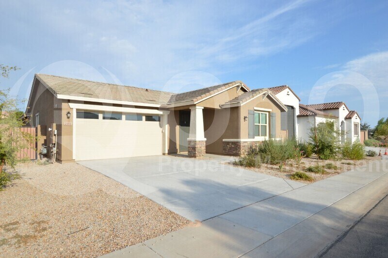 Foto principal - 2414 N Morrison Ave