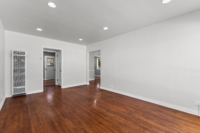 Building Photo - 6542 Turnergrove Dr