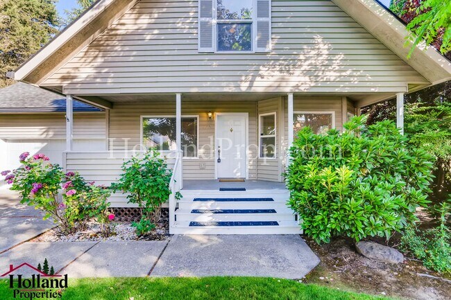 Building Photo - Charming 4-Bedroom Home with Spacious Layo...