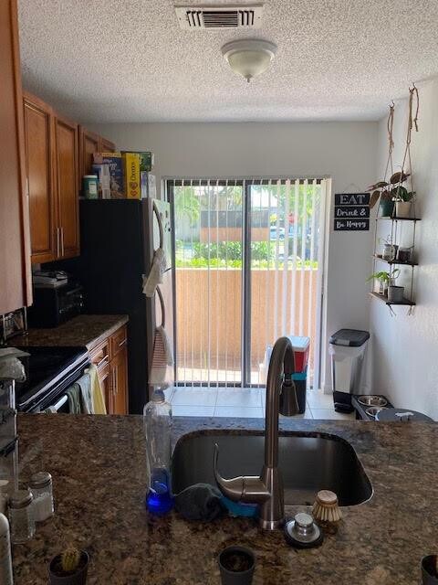 Foto del edificio - 10315 NW 33rd St