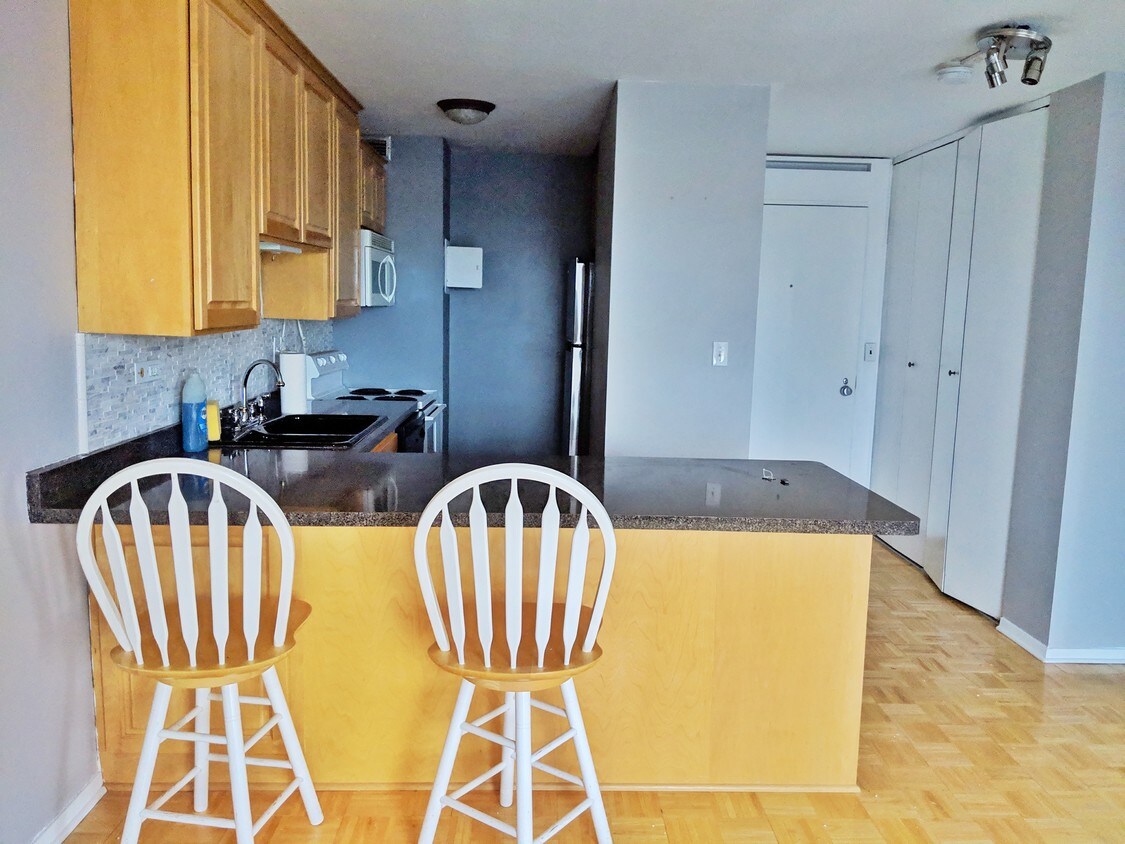 Primary Photo - 15 1st St S