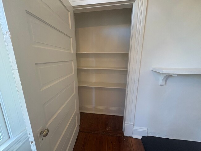 Building Photo - 169 Lamar St