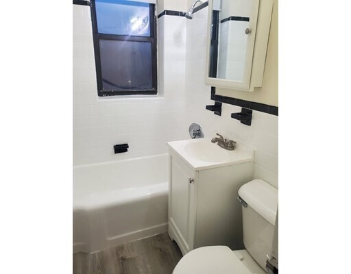 Foto del edificio - 15 Victory Rd