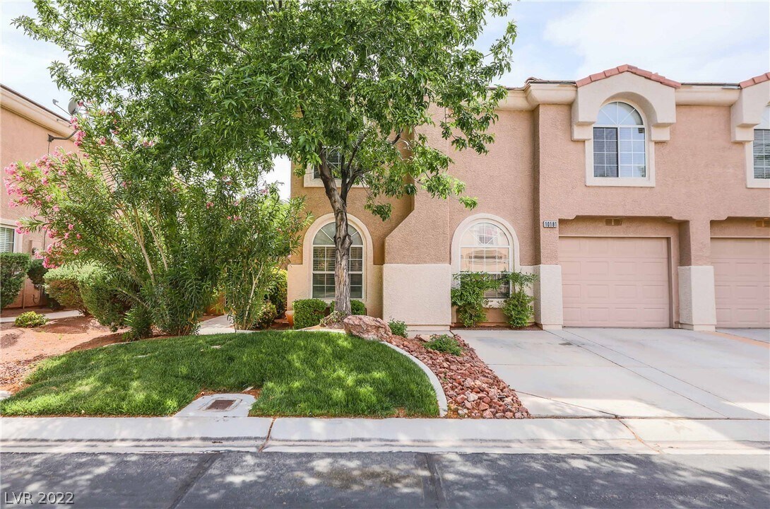 10181 Quaint Tree St, Las Vegas, NV 89183 Townhome Rentals in Las