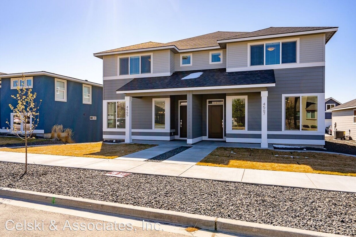 Primary Photo - 4567-4567 Barbera St