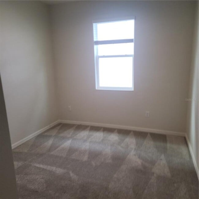 Building Photo - 37458 MacKenzie Dr