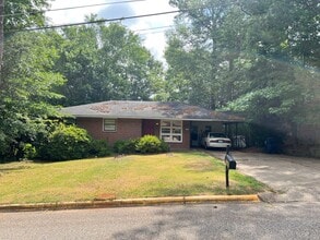 Building Photo - 570 Hudson Terrace