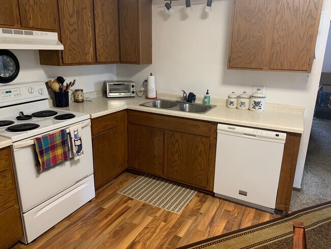 Foto del edificio - 2622 Nelson Drive, Unit 3