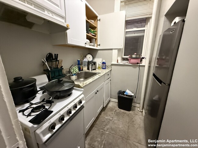 Foto del edificio - 463 Park Dr