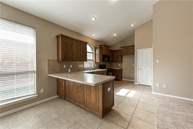 Kitchen - 2716 Twinflower Dr