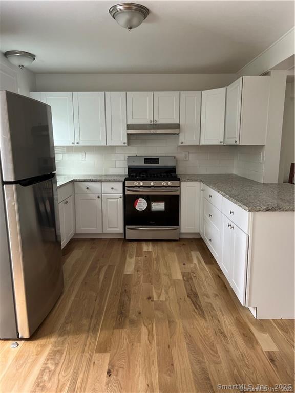 Foto del edificio - 144 Rakoczy Ave