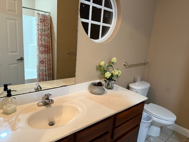 Foto del edificio - 312 Long Pointe Ln