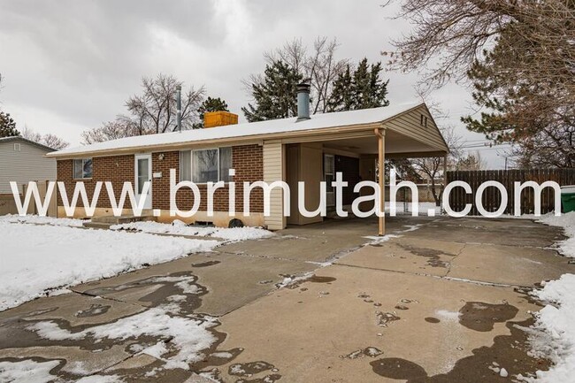 Building Photo - 775 E Johnsonway Dr