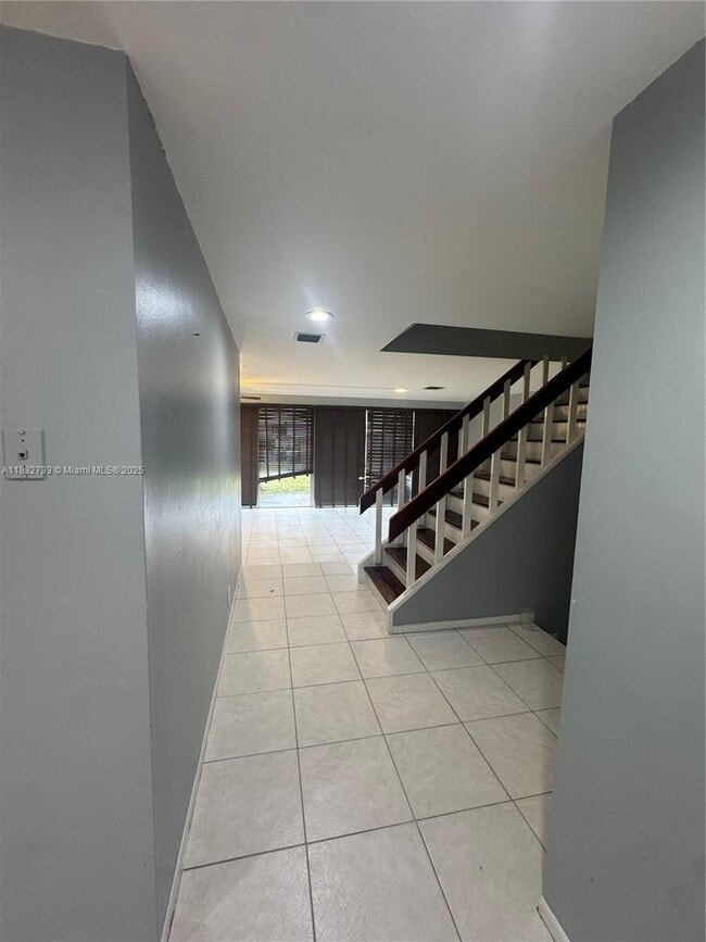 Foto del edificio - 834 NW 81st Way